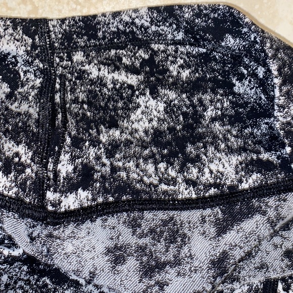 Lululemon leggings 28” luxtreme new - Picture 8 of 9